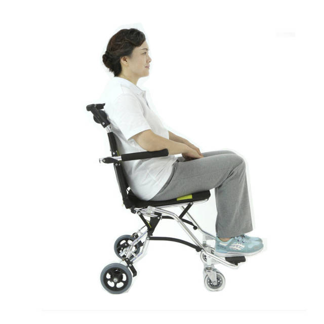 Lightweight Folding Travel Wheelchair